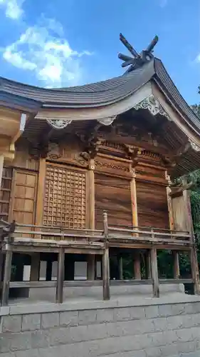 高尾神社の本殿・本堂