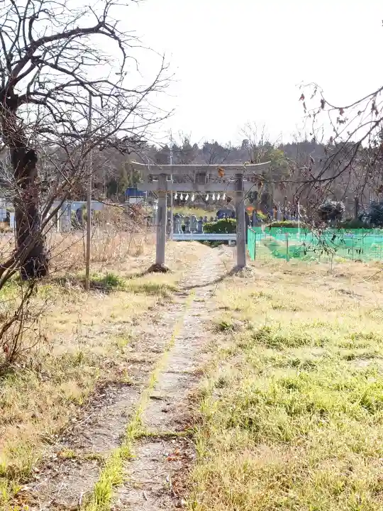大行院神明殿の{uncategorized: "未分類", other: "その他", undefined: "問題あり", building: "その他建物", grave: "お墓", sacred_gate: "鳥居", guardian: "狛犬", statue: "像", buddha: "仏像", history: "歴史", nature: "自然", garden: "庭園", animal: "動物", pagoda: "塔", temizu: "手水舎", mountain_gate: "山門・神門", sanctuary: "本殿・本堂", subordinate: "末社・摂社", art: "芸術", scenery: "景色", jizo: "地蔵", ema: "絵馬", goshuin: "御朱印", omikuji: "おみくじ", items: "授与品その他", amulet: "お守り", goshuincho: "御朱印帳", eats: "食事", festival: "お祭り", votive_dance: "神楽", shichigosan: "七五三参", wedding: "結婚式", experience: "体験その他", initially: "初詣", around: "周辺", anti_infection: "感染症対策"}