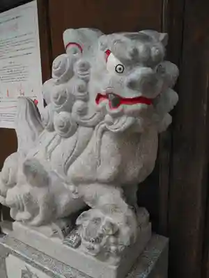 白山神社の狛犬