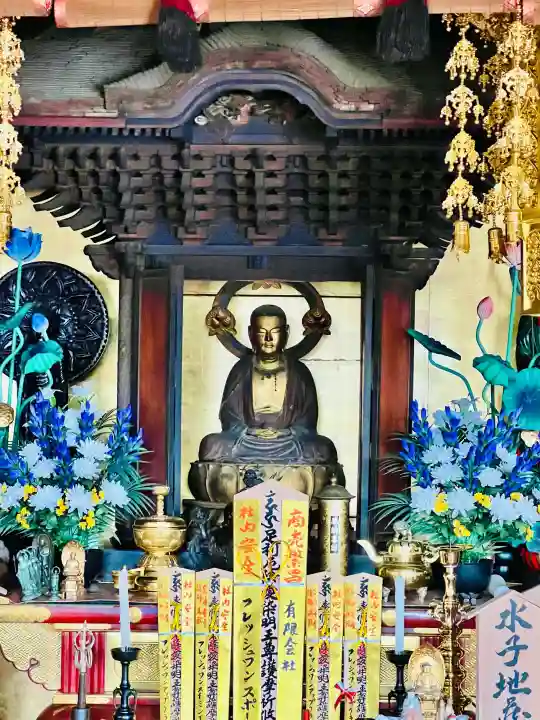徳蔵寺の{uncategorized: "未分類", other: "その他", undefined: "問題あり", building: "その他建物", grave: "お墓", sacred_gate: "鳥居", guardian: "狛犬", statue: "像", buddha: "仏像", history: "歴史", nature: "自然", garden: "庭園", animal: "動物", pagoda: "塔", temizu: "手水舎", mountain_gate: "山門・神門", sanctuary: "本殿・本堂", subordinate: "末社・摂社", art: "芸術", scenery: "景色", jizo: "地蔵", ema: "絵馬", goshuin: "御朱印", omikuji: "おみくじ", items: "授与品その他", amulet: "お守り", goshuincho: "御朱印帳", eats: "食事", festival: "お祭り", votive_dance: "神楽", shichigosan: "七五三参", wedding: "結婚式", experience: "体験その他", initially: "初詣", around: "周辺", anti_infection: "感染症対策"}
