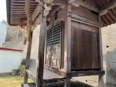 神社(名称不明)の本殿