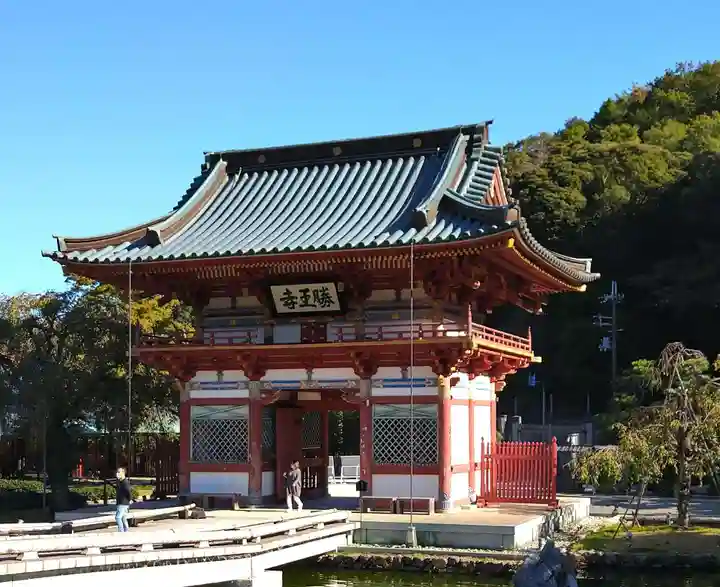 勝尾寺の山門・神門