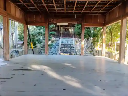 神明社荒神社（萩原町串作）の本殿・本堂