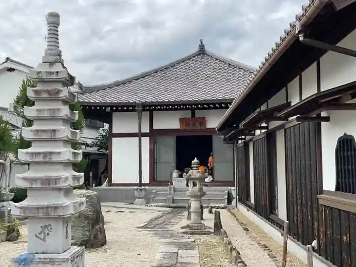 亀峰山平成院の本殿・本堂