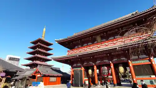 浅草寺の山門