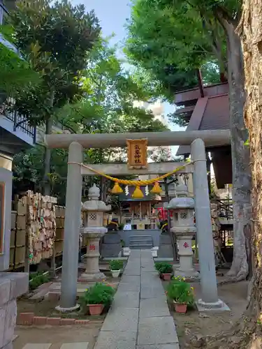 高円寺氷川神社の鳥居