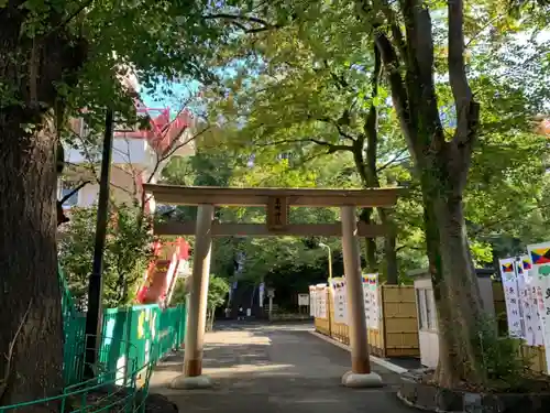 東郷神社の鳥居
