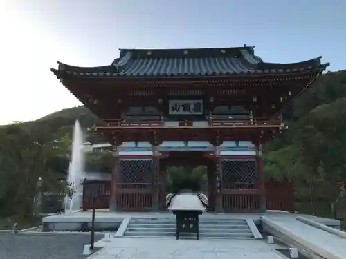 勝尾寺の山門・神門