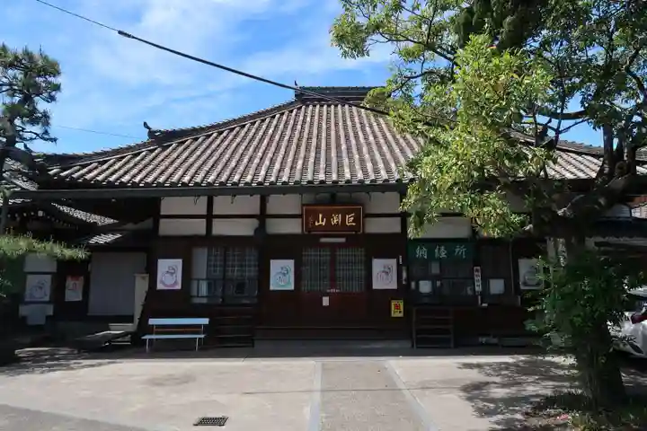 龍蔵寺の本殿・本堂
