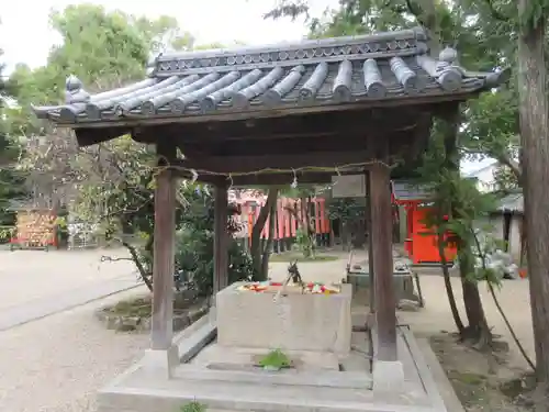 片埜神社の手水舎