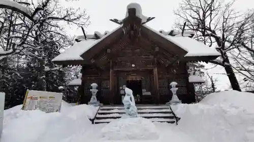 東川神社の本殿