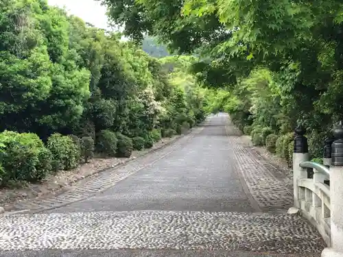 天智天皇陵(山科陵)のその他建物