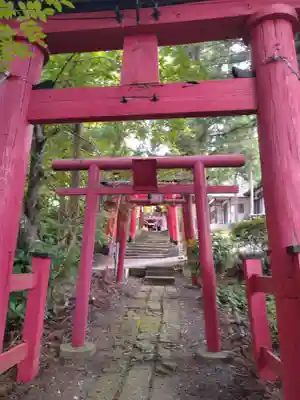 栗川稲荷神社(山形県)