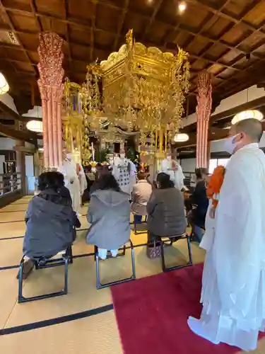 本照寺の本殿