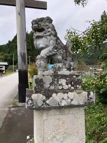 日輪神社の狛犬