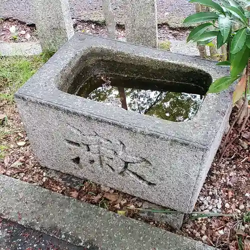 長等神社の手水舎