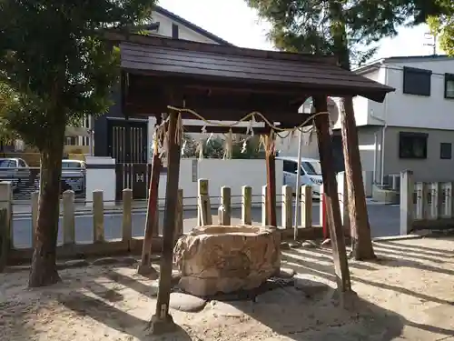 神明社（堀越神明社）の手水舎