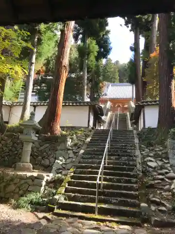 広沢寺の本殿・本堂