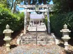 八幡社の鳥居