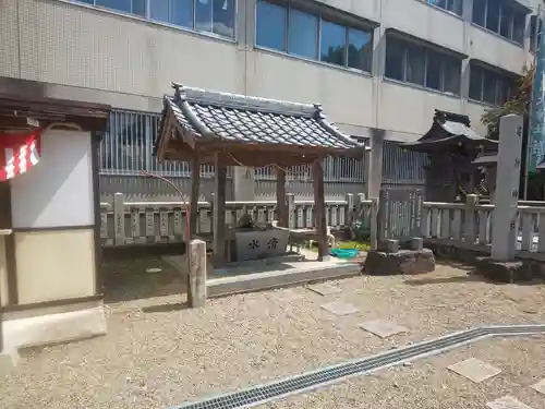 橿森神社の手水