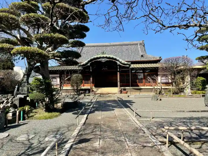 蓮光寺の{uncategorized: "未分類", other: "その他", undefined: "問題あり", building: "その他建物", grave: "お墓", sacred_gate: "鳥居", guardian: "狛犬", statue: "像", buddha: "仏像", history: "歴史", nature: "自然", garden: "庭園", animal: "動物", pagoda: "塔", temizu: "手水舎", mountain_gate: "山門・神門", sanctuary: "本殿・本堂", subordinate: "末社・摂社", art: "芸術", scenery: "景色", jizo: "地蔵", ema: "絵馬", goshuin: "御朱印", omikuji: "おみくじ", items: "授与品その他", amulet: "お守り", goshuincho: "御朱印帳", eats: "食事", festival: "お祭り", votive_dance: "神楽", shichigosan: "七五三参", wedding: "結婚式", experience: "体験その他", initially: "初詣", around: "周辺", anti_infection: "感染症対策"}