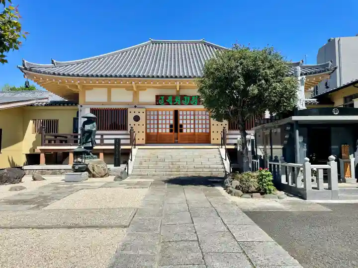 禅定院の{uncategorized: "未分類", other: "その他", undefined: "問題あり", building: "その他建物", grave: "お墓", sacred_gate: "鳥居", guardian: "狛犬", statue: "像", buddha: "仏像", history: "歴史", nature: "自然", garden: "庭園", animal: "動物", pagoda: "塔", temizu: "手水舎", mountain_gate: "山門・神門", sanctuary: "本殿・本堂", subordinate: "末社・摂社", art: "芸術", scenery: "景色", jizo: "地蔵", ema: "絵馬", goshuin: "御朱印", omikuji: "おみくじ", items: "授与品その他", amulet: "お守り", goshuincho: "御朱印帳", eats: "食事", festival: "お祭り", votive_dance: "神楽", shichigosan: "七五三参", wedding: "結婚式", experience: "体験その他", initially: "初詣", around: "周辺", anti_infection: "感染症対策"}
