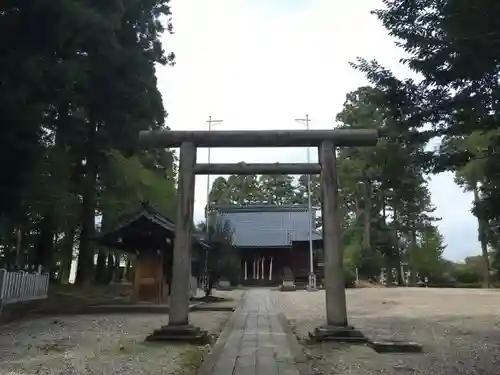 神明社の鳥居