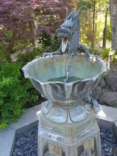 成就院の手水舎