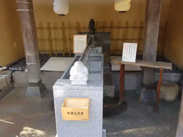 菊名神社の手水舎