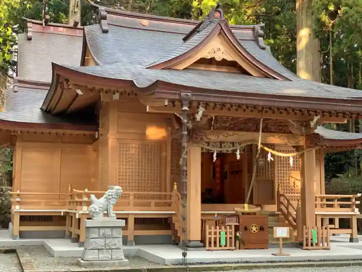 須山浅間神社の本殿・本堂
