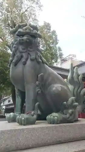 御霊神社の狛犬