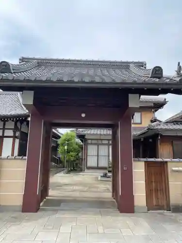 泉福寺の山門・神門
