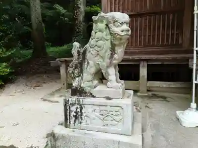 宮崎神社の狛犬