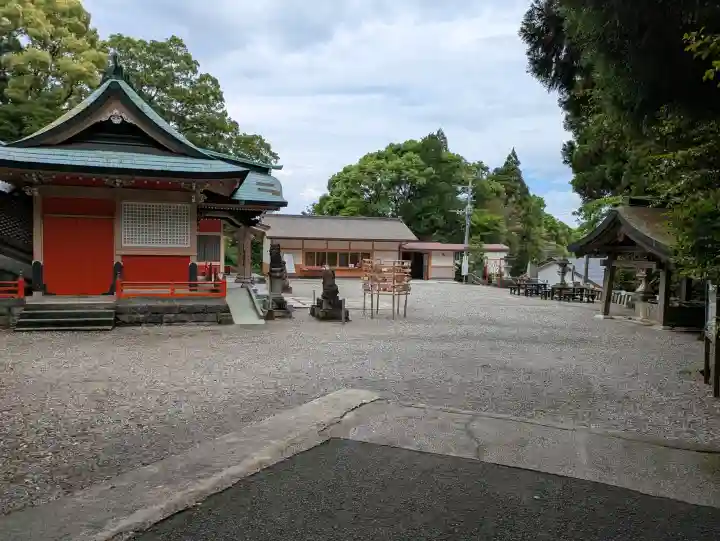 今山八幡宮の{uncategorized: "未分類", other: "その他", undefined: "問題あり", building: "その他建物", grave: "お墓", sacred_gate: "鳥居", guardian: "狛犬", statue: "像", buddha: "仏像", history: "歴史", nature: "自然", garden: "庭園", animal: "動物", pagoda: "塔", temizu: "手水舎", mountain_gate: "山門・神門", sanctuary: "本殿・本堂", subordinate: "末社・摂社", art: "芸術", scenery: "景色", jizo: "地蔵", ema: "絵馬", goshuin: "御朱印", omikuji: "おみくじ", items: "授与品その他", amulet: "お守り", goshuincho: "御朱印帳", eats: "食事", festival: "お祭り", votive_dance: "神楽", shichigosan: "七五三参", wedding: "結婚式", experience: "体験その他", initially: "初詣", around: "周辺", anti_infection: "感染症対策"}