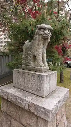 三社神社の狛犬