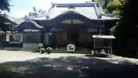 瀧法寺の本殿・本堂