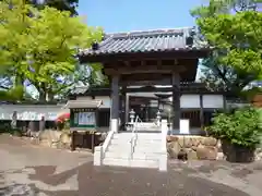 高寅寺の山門