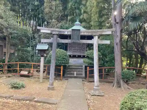 感応院の{uncategorized: "未分類", other: "その他", undefined: "問題あり", building: "その他建物", grave: "お墓", sacred_gate: "鳥居", guardian: "狛犬", statue: "像", buddha: "仏像", history: "歴史", nature: "自然", garden: "庭園", animal: "動物", pagoda: "塔", temizu: "手水舎", mountain_gate: "山門・神門", sanctuary: "本殿・本堂", subordinate: "末社・摂社", art: "芸術", scenery: "景色", jizo: "地蔵", ema: "絵馬", goshuin: "御朱印", omikuji: "おみくじ", items: "授与品その他", amulet: "お守り", goshuincho: "御朱印帳", eats: "食事", festival: "お祭り", votive_dance: "神楽", shichigosan: "七五三参", wedding: "結婚式", experience: "体験その他", initially: "初詣", around: "周辺", anti_infection: "感染症対策"}