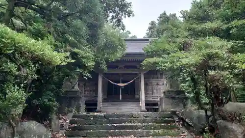 劔龍神社の本殿