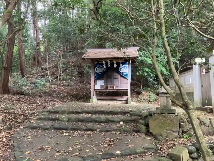 東臺神社の末社・摂社