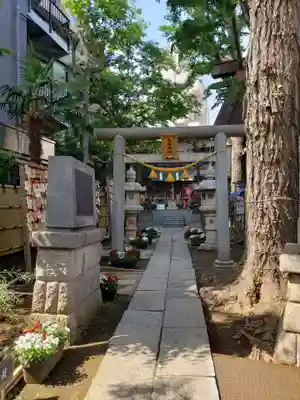高円寺氷川神社の鳥居