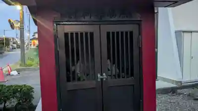 黒嶋稲荷神社の本殿・本堂