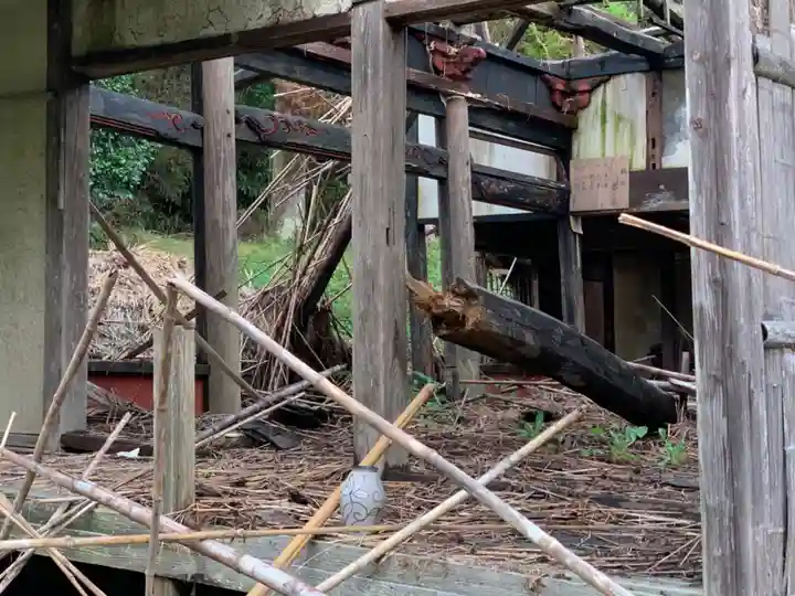 三合寺の本殿・本堂
