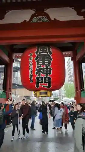 浅草寺の山門・神門