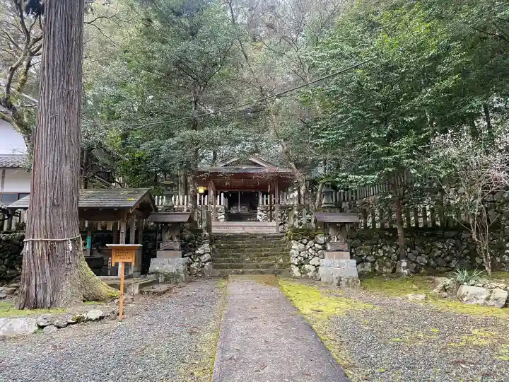 大原神社の{uncategorized: "未分類", other: "その他", undefined: "問題あり", building: "その他建物", grave: "お墓", sacred_gate: "鳥居", guardian: "狛犬", statue: "像", buddha: "仏像", history: "歴史", nature: "自然", garden: "庭園", animal: "動物", pagoda: "塔", temizu: "手水舎", mountain_gate: "山門・神門", sanctuary: "本殿・本堂", subordinate: "末社・摂社", art: "芸術", scenery: "景色", jizo: "地蔵", ema: "絵馬", goshuin: "御朱印", omikuji: "おみくじ", items: "授与品その他", amulet: "お守り", goshuincho: "御朱印帳", eats: "食事", festival: "お祭り", votive_dance: "神楽", shichigosan: "七五三参", wedding: "結婚式", experience: "体験その他", initially: "初詣", around: "周辺", anti_infection: "感染症対策"}