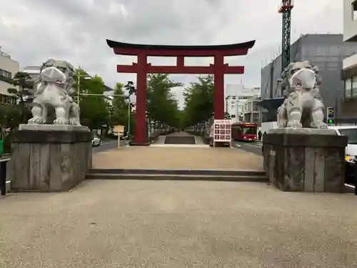 鶴岡八幡宮の鳥居