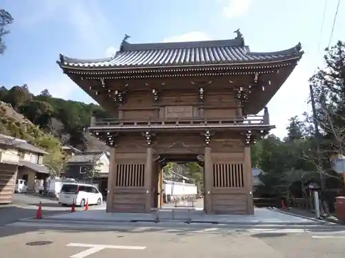 丹生大師 神宮寺の山門