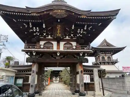 萬満寺の{uncategorized: "未分類", other: "その他", undefined: "問題あり", building: "その他建物", grave: "お墓", sacred_gate: "鳥居", guardian: "狛犬", statue: "像", buddha: "仏像", history: "歴史", nature: "自然", garden: "庭園", animal: "動物", pagoda: "塔", temizu: "手水舎", mountain_gate: "山門・神門", sanctuary: "本殿・本堂", subordinate: "末社・摂社", art: "芸術", scenery: "景色", jizo: "地蔵", ema: "絵馬", goshuin: "御朱印", omikuji: "おみくじ", items: "授与品その他", amulet: "お守り", goshuincho: "御朱印帳", eats: "食事", festival: "お祭り", votive_dance: "神楽", shichigosan: "七五三参", wedding: "結婚式", experience: "体験その他", initially: "初詣", around: "周辺", anti_infection: "感染症対策"}