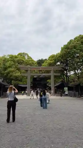 明治神宮の{uncategorized: "未分類", other: "その他", undefined: "問題あり", building: "その他建物", grave: "お墓", sacred_gate: "鳥居", guardian: "狛犬", statue: "像", buddha: "仏像", history: "歴史", nature: "自然", garden: "庭園", animal: "動物", pagoda: "塔", temizu: "手水舎", mountain_gate: "山門・神門", sanctuary: "本殿・本堂", subordinate: "末社・摂社", art: "芸術", scenery: "景色", jizo: "地蔵", ema: "絵馬", goshuin: "御朱印", omikuji: "おみくじ", items: "授与品その他", amulet: "お守り", goshuincho: "御朱印帳", eats: "食事", festival: "お祭り", votive_dance: "神楽", shichigosan: "七五三参", wedding: "結婚式", experience: "体験その他", initially: "初詣", around: "周辺", anti_infection: "感染症対策"}