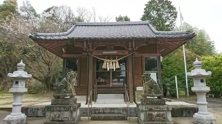 河内阿蘇神社の本殿・本堂